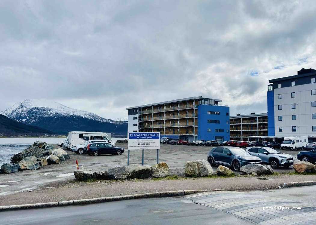 (8400) Sortland - 52 Sjøgata — foto