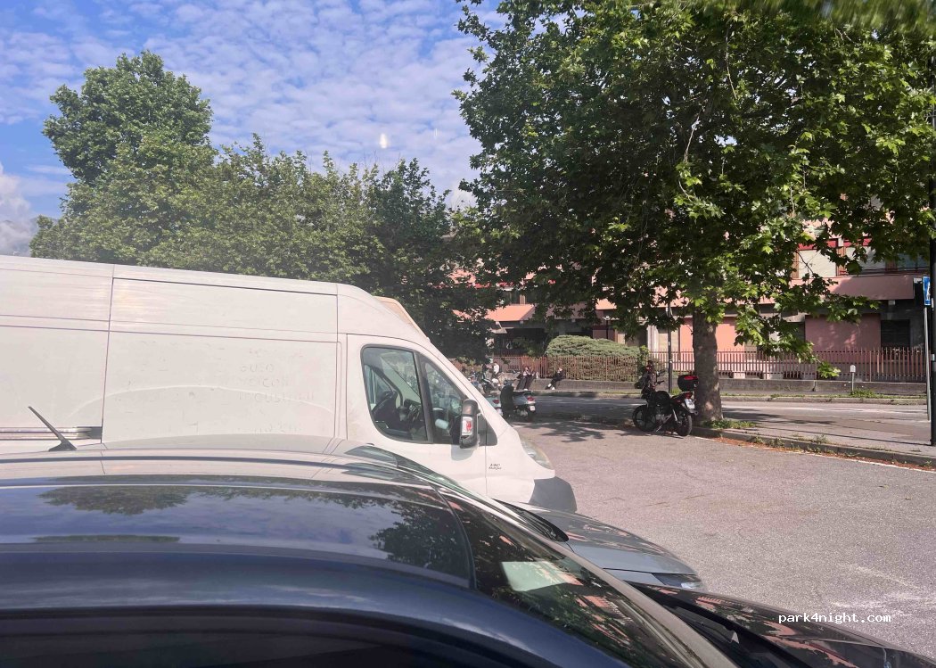 (23900) Lecco - 3 Galleria San Martino — foto