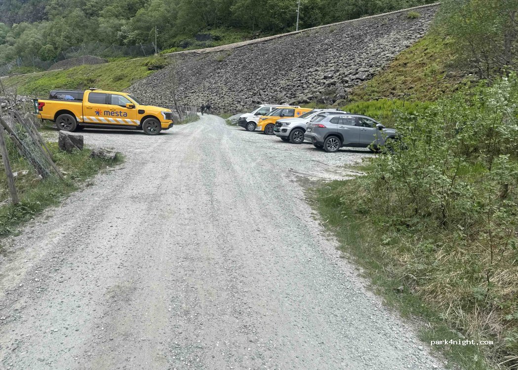 (5743) Flåm - Unnamed road — foto