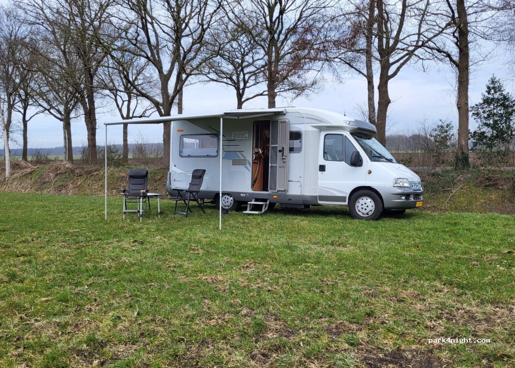 Donkereweg — foto