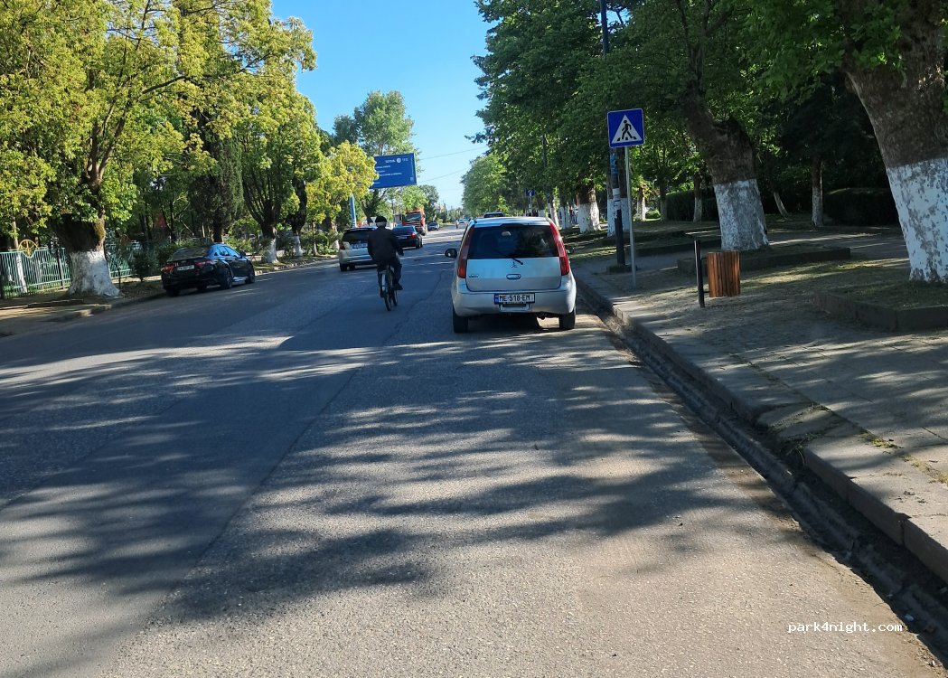 (4400) Poti - 4 Mshvidoba Street — foto