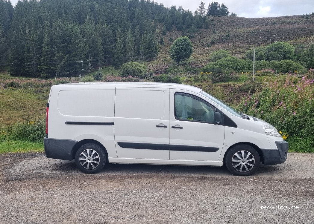 (PH19 1AF) Dalwhinnie - A889 — foto 2
