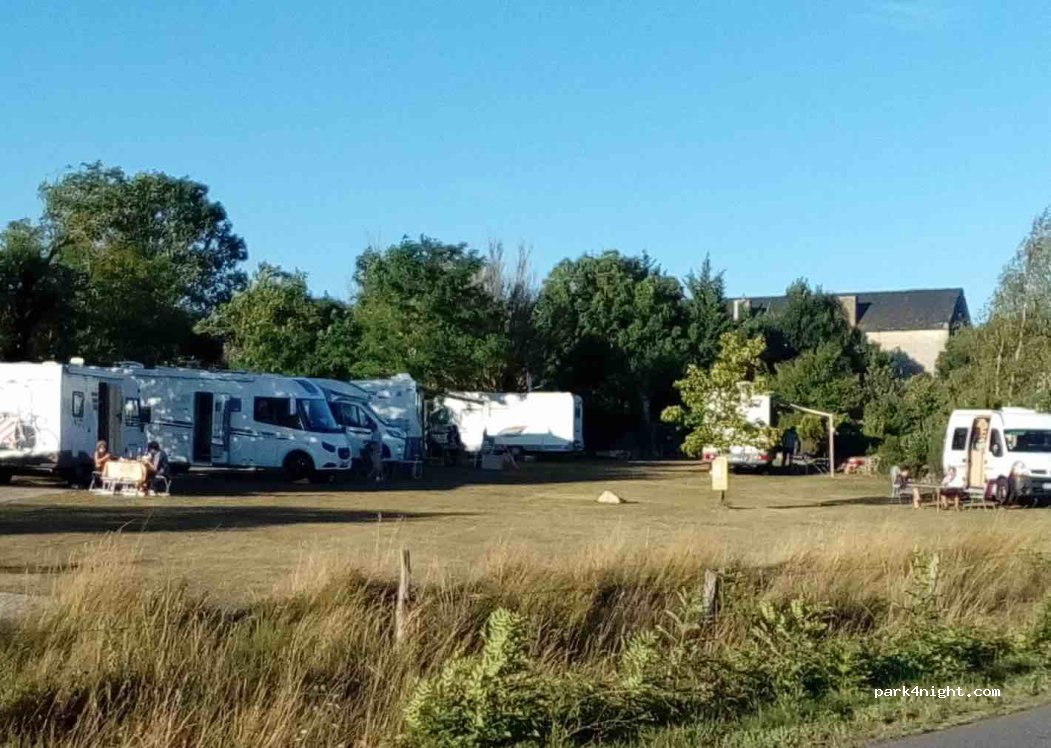 Aire camping car BELLAS — foto 4