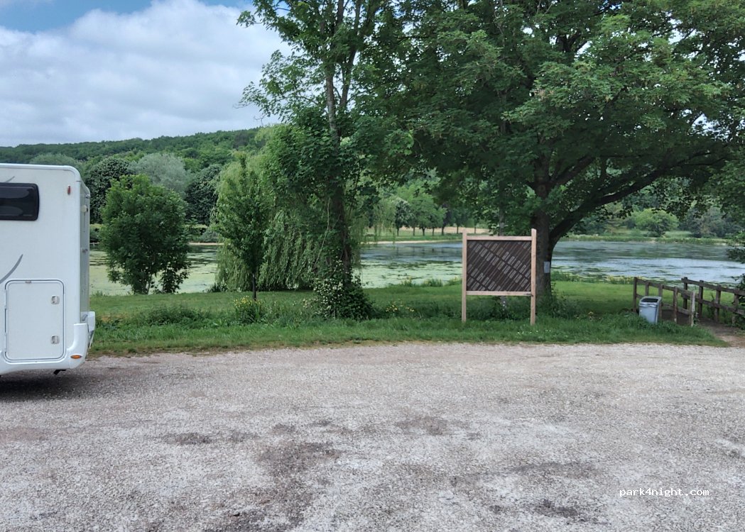 (58210) Varzy - 5 Route de Corvol — foto