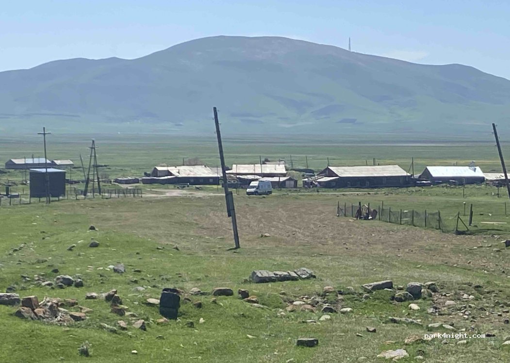 () Hartashen - Unnamed Road — foto