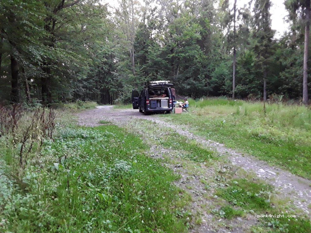 (040 01) Košice - 547 — foto 2