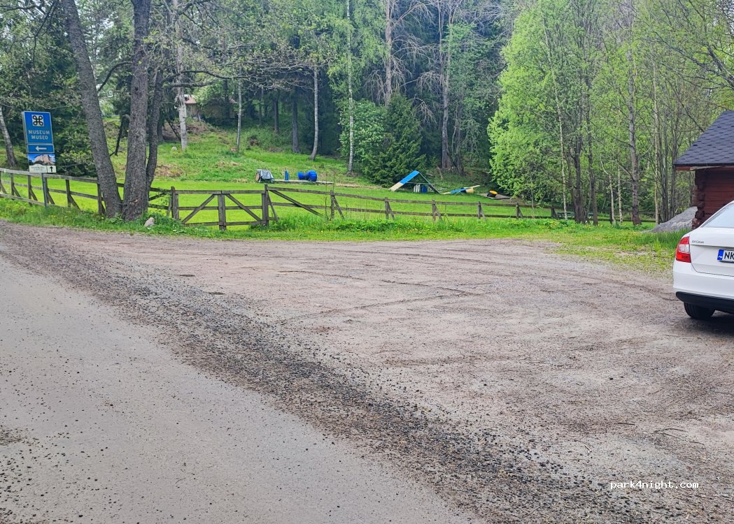 (10710) Snappertuna - 2 Tunalund — foto