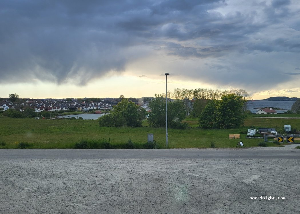(4083) Stavanger - 37 Lundesvingene — foto