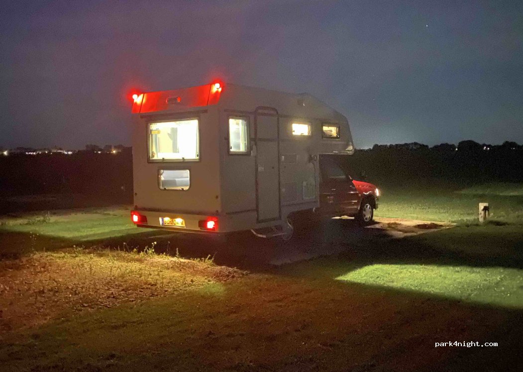 Sjaerdemahof – Kleinschalige Natuurcamping in Friesland — foto