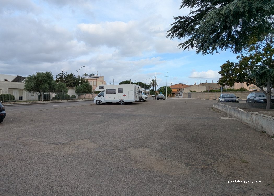 (09097) San Nicolò d'Arcidano - 3 Via E. D'Arborea — foto