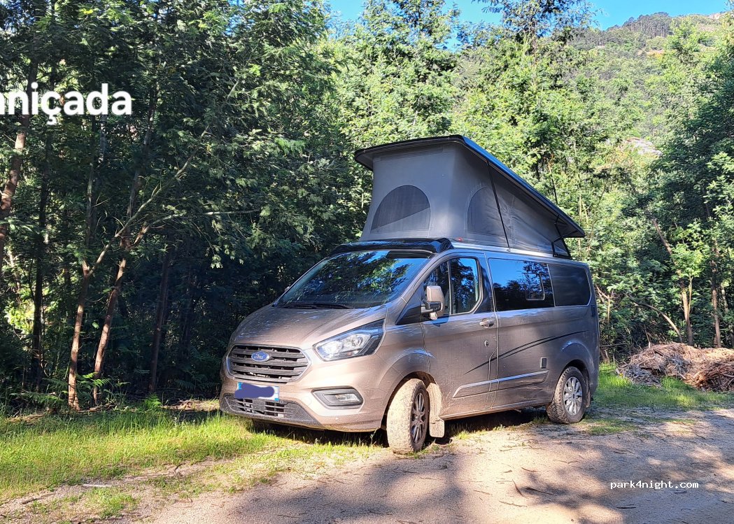 (4845-020) Rio Caldo - — foto