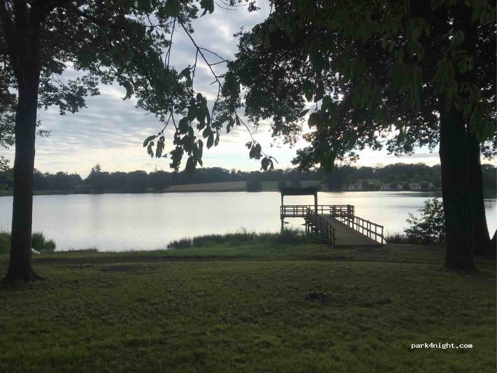 (87190) Magnac-Laval - Les Pouyades — foto 2