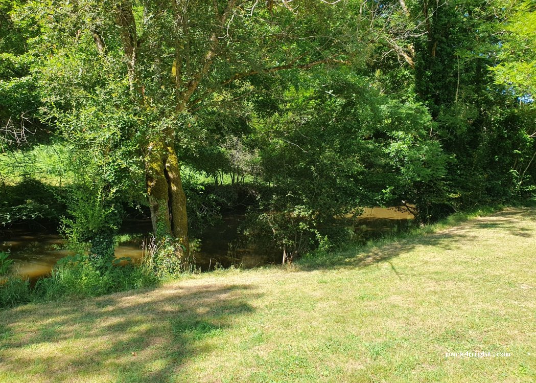 (12800) Saint-Just-sur-Viaur - D532 — foto 4