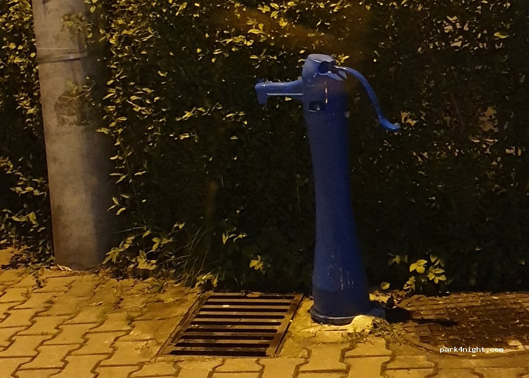 (30-424) Kraków - 6 Chłodna — foto
