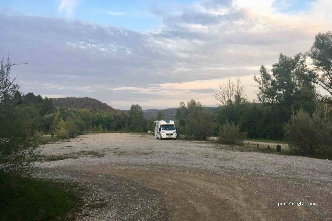 Aire de camping-cars Lac de Chalain — foto