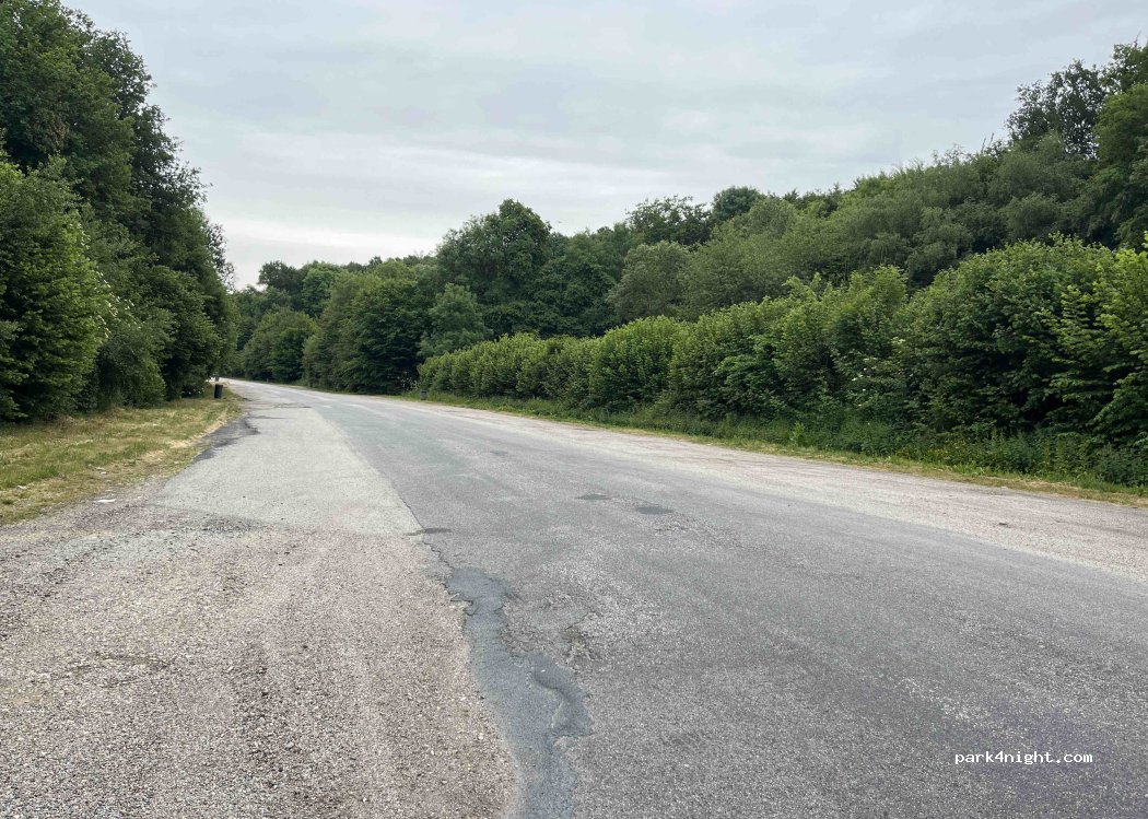 (27550) Nassandres sur Risle - D613 — foto