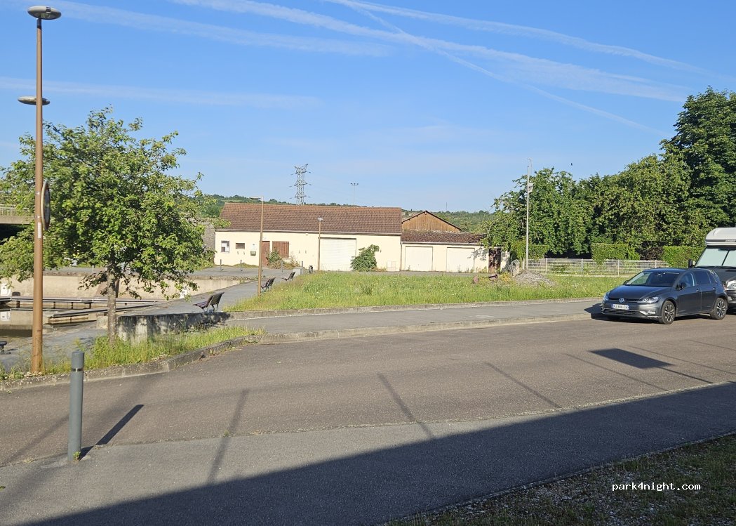 (71150) Chagny - 15 Rue du Port du Canal — foto 2