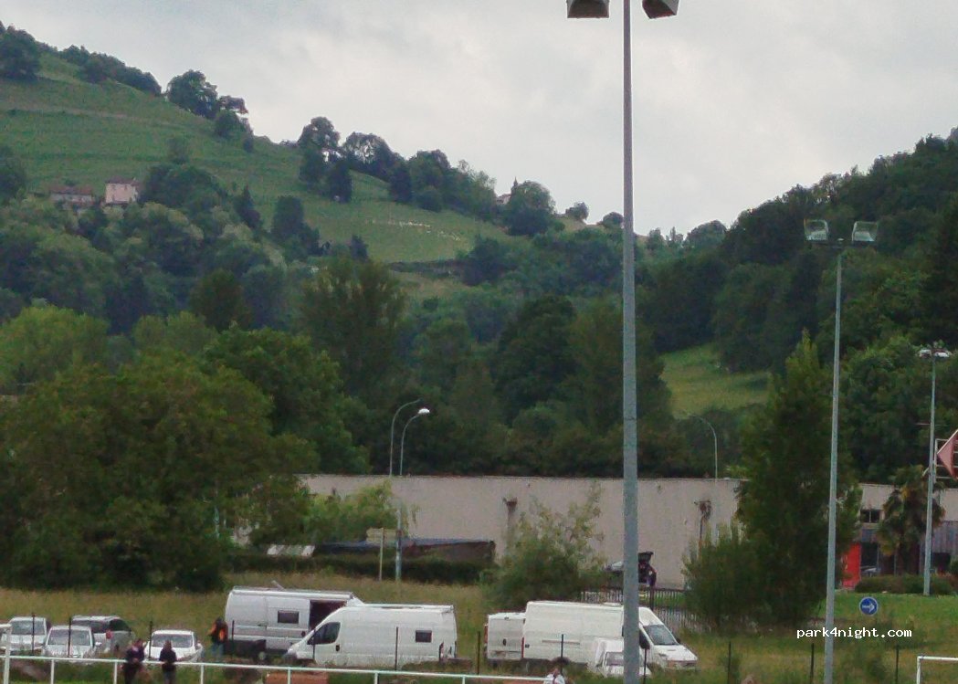 (09200) Saint-Girons - 28 Rue Jules Ferry — foto