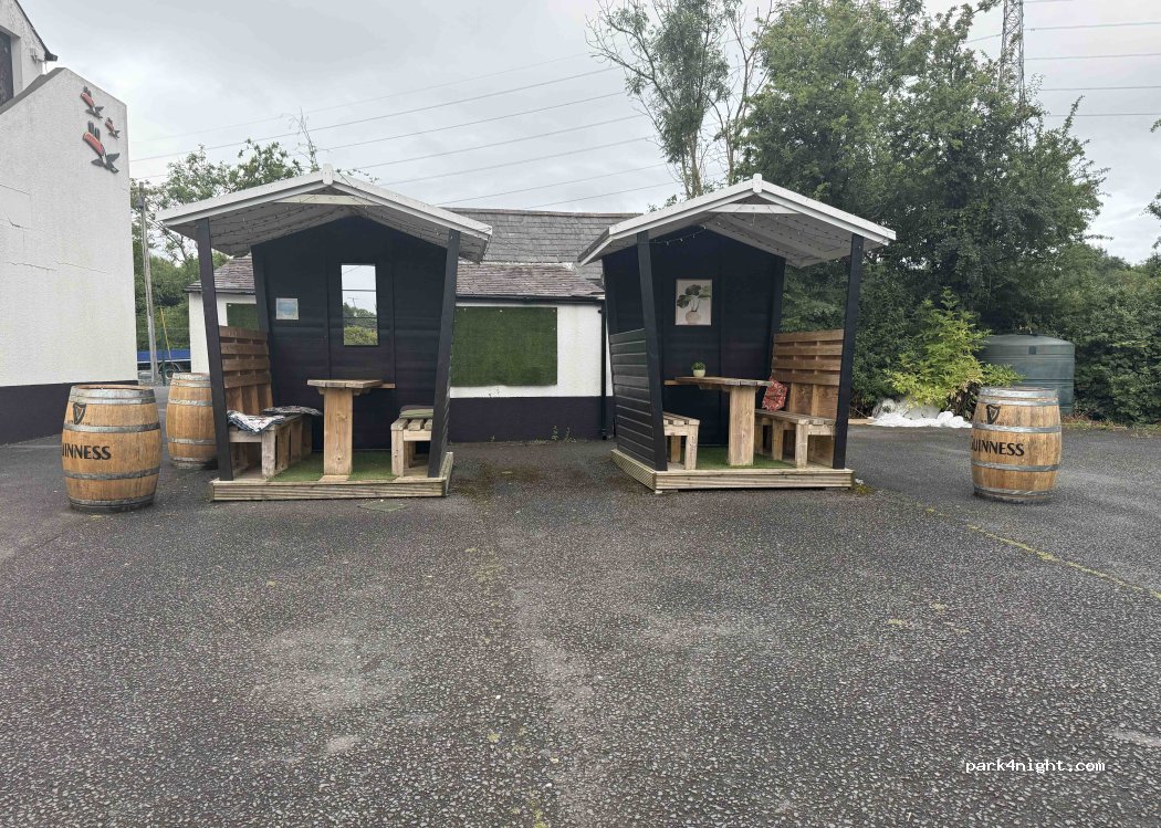 (BT32 4HB) Banbridge - 80 Halfway Road — foto