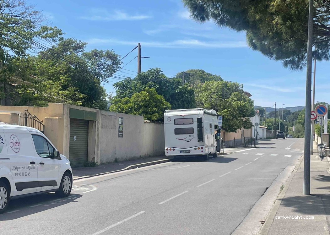 (13600) La Ciotat - 38 Avenue Théodore Aubanel — foto