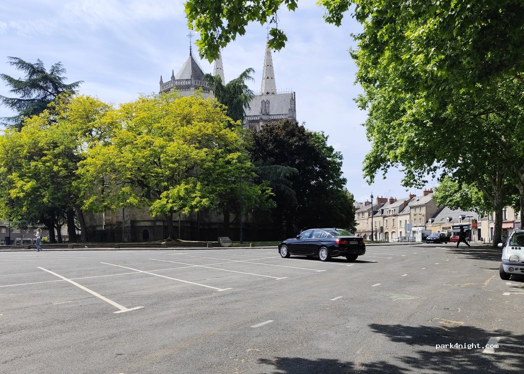 (36000) Châteauroux - 47 Rue Roger Cazala — foto 2
