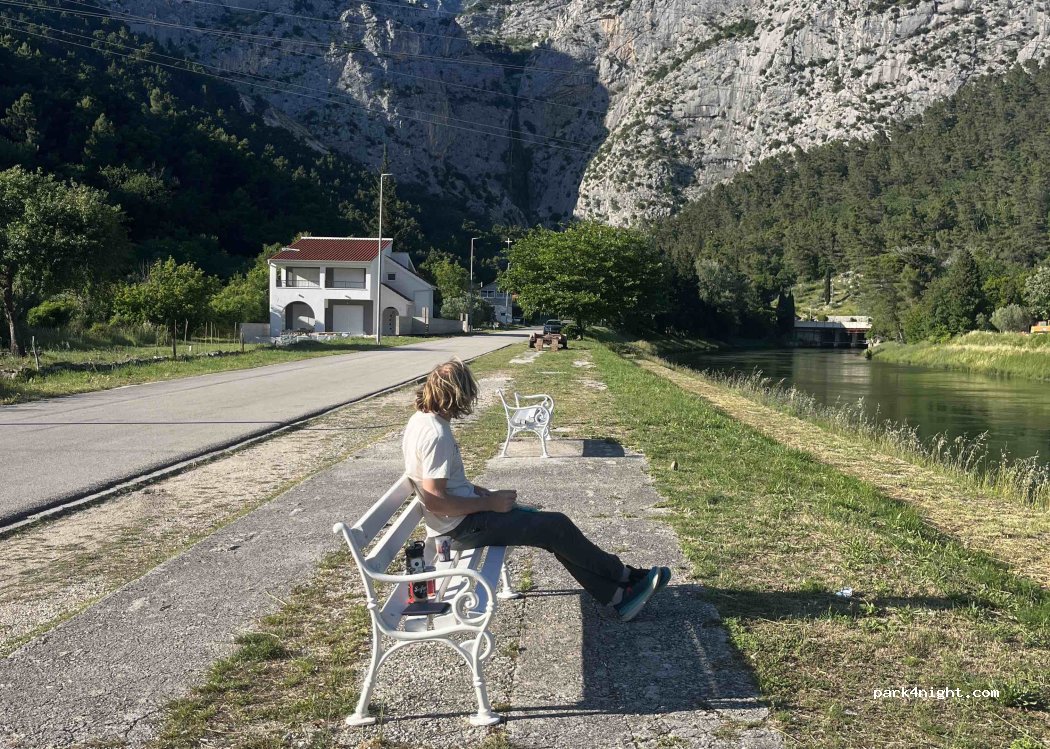 (21310) Zakučac - Unnamed Road — foto