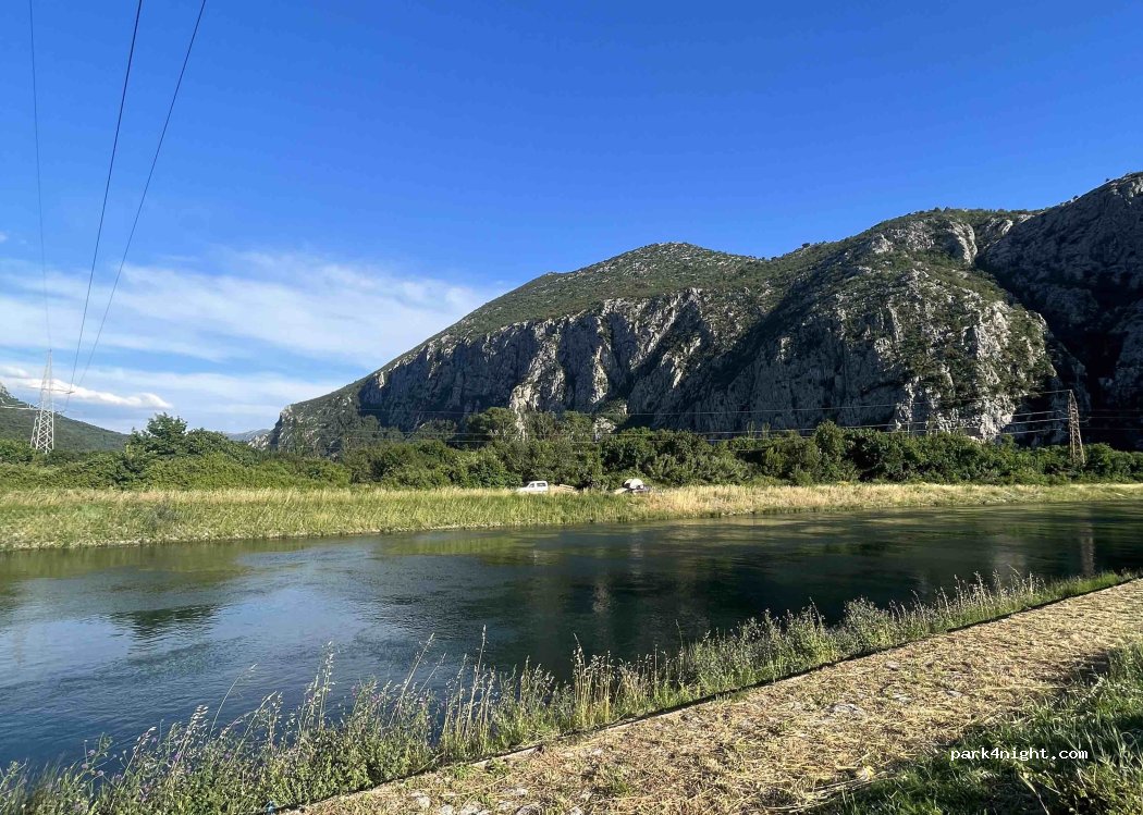 (21310) Zakučac - Unnamed Road — foto 3