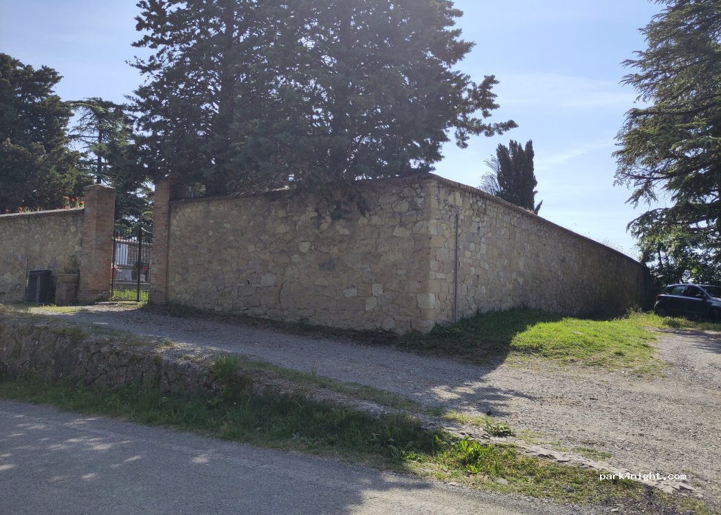 (42026) Canossa - — foto