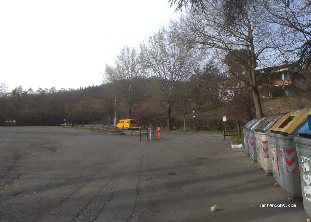(42030) Vezzano Sul Crostolo - 176 Strada Statale 63 — foto