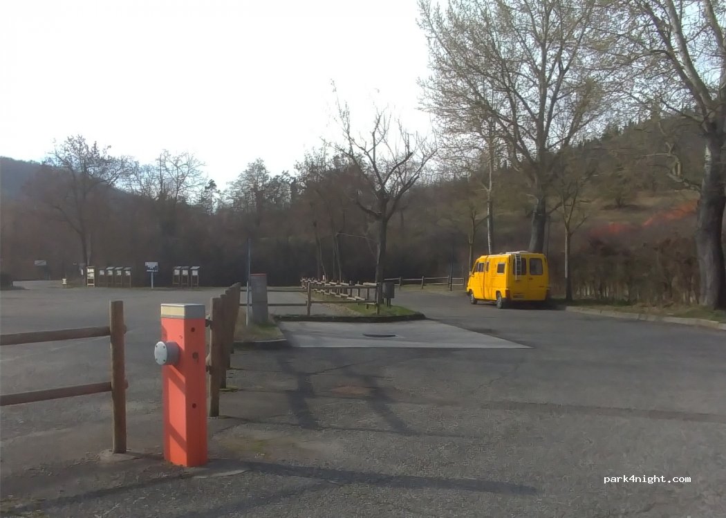 (42030) Vezzano Sul Crostolo - 176 Strada Statale 63 — foto 2