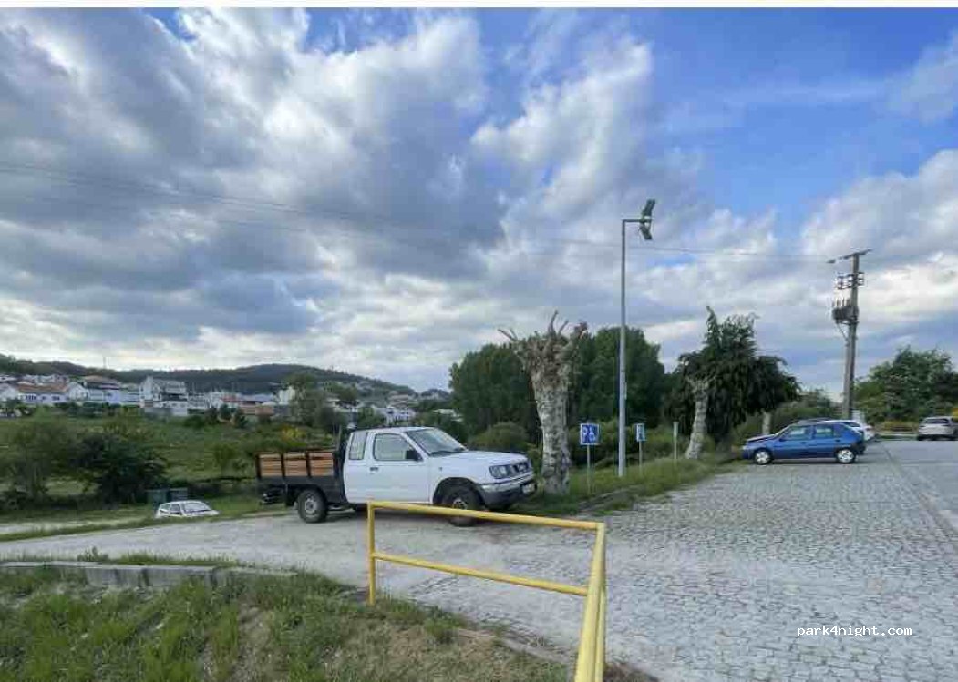 (5070-090) Alijó - A Rua Francisco Artur Martins — foto