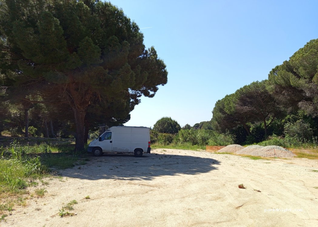 (08328) Alella - 2 Carrer Pau Piferrer — foto
