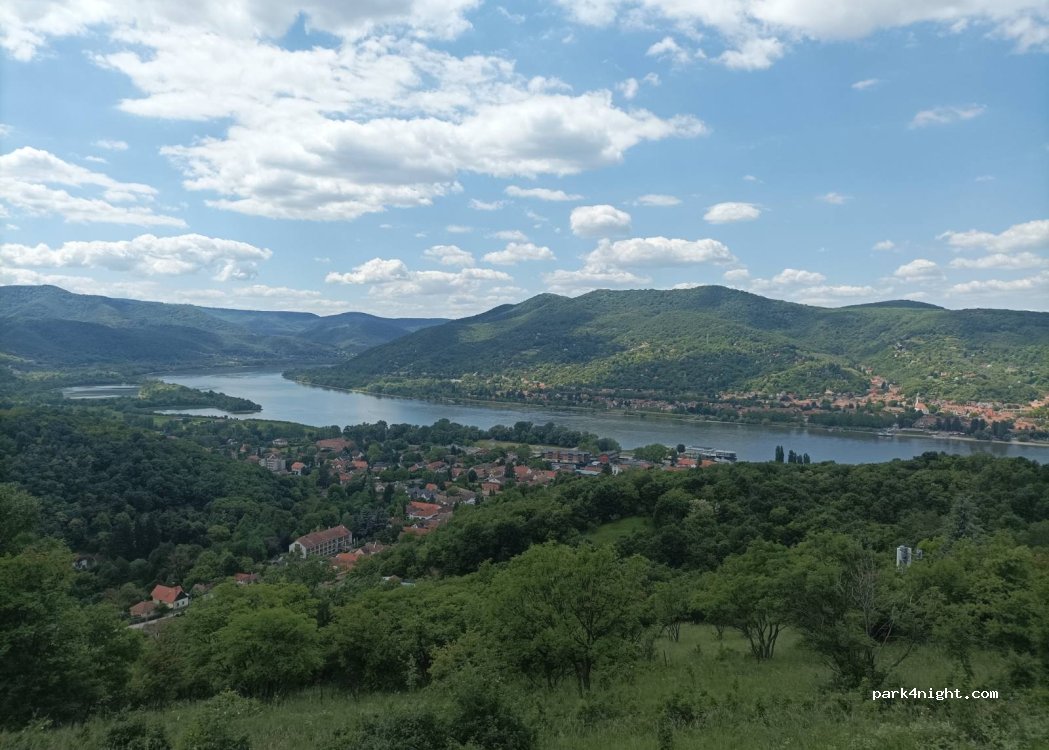 (11116) Visegrád - Unnamed road — foto