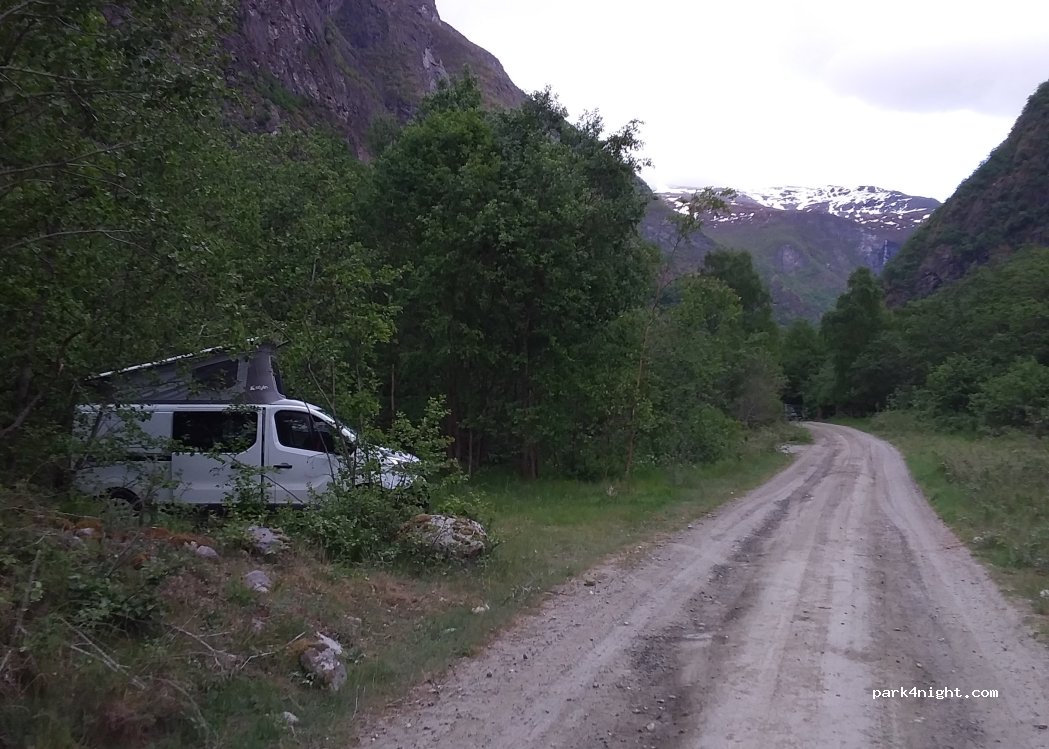 (6887) Lærdal - — foto