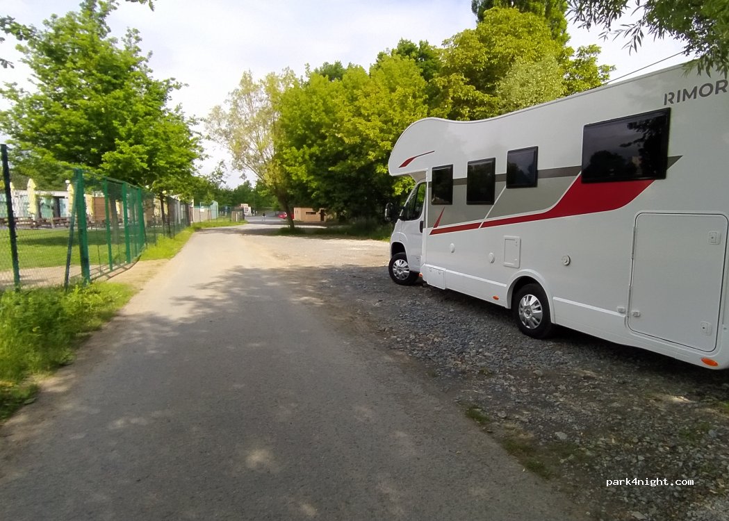 (765 02) Otrokovice - Unnamed road — foto 2