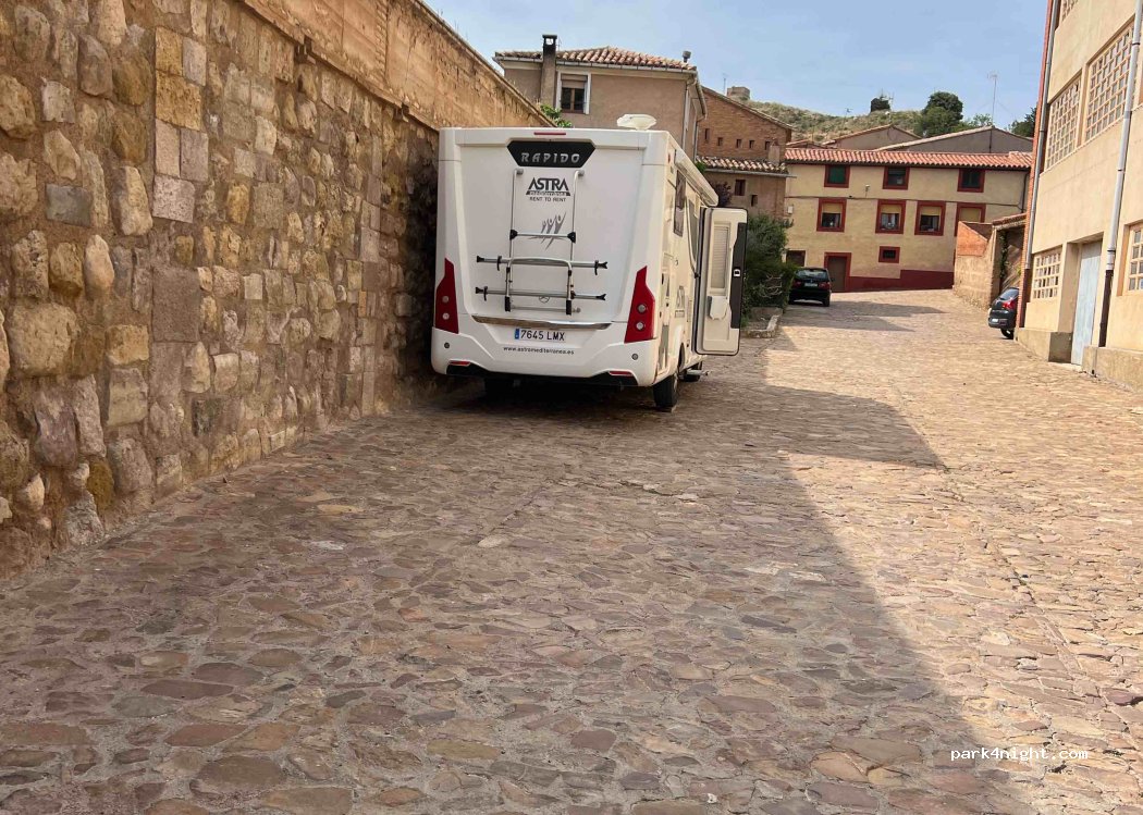 (50360) Daroca - 5 Calle Diputación Provincial — foto