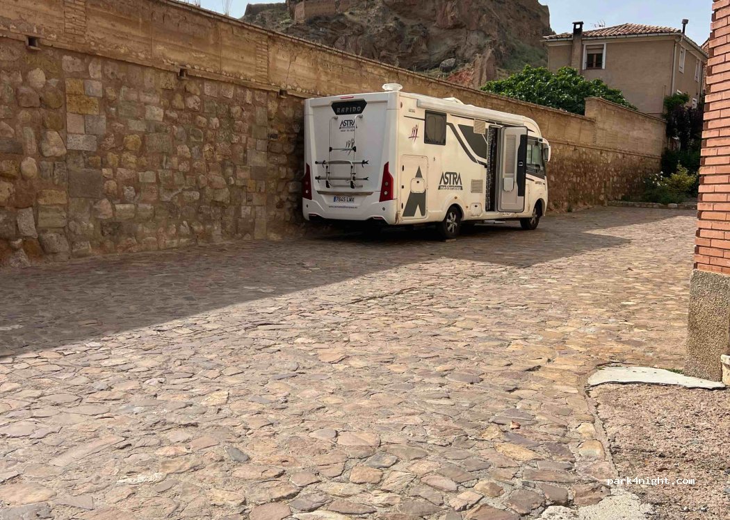 (50360) Daroca - 5 Calle Diputación Provincial — foto 2