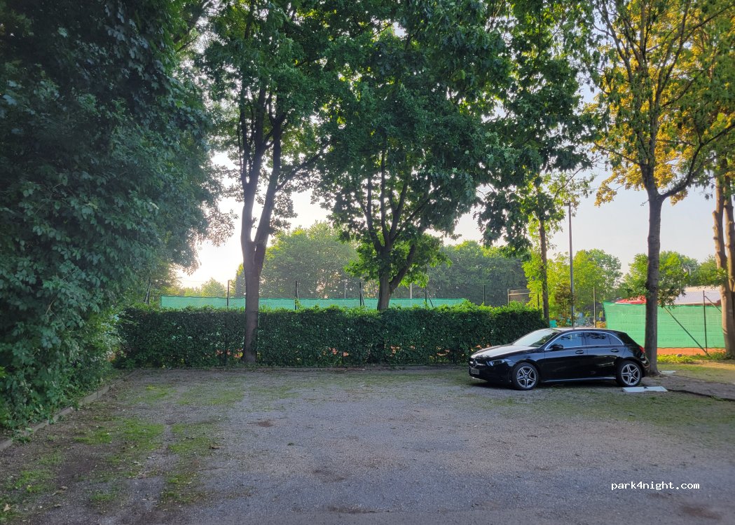 (41516) Grevenbroich - 6 Sportplatzweg — foto 2