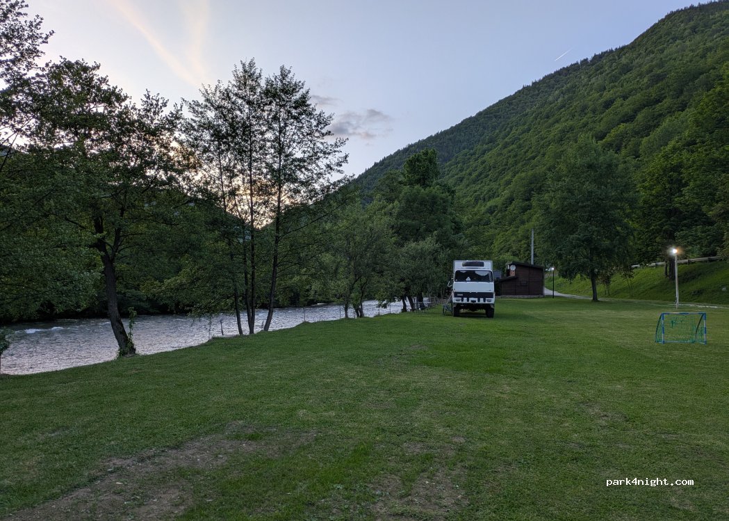 abo dyab aladlbi Camp — foto