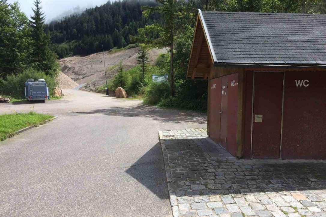 (8992) Lupitsch - 102 Salzkammergut Straße — foto