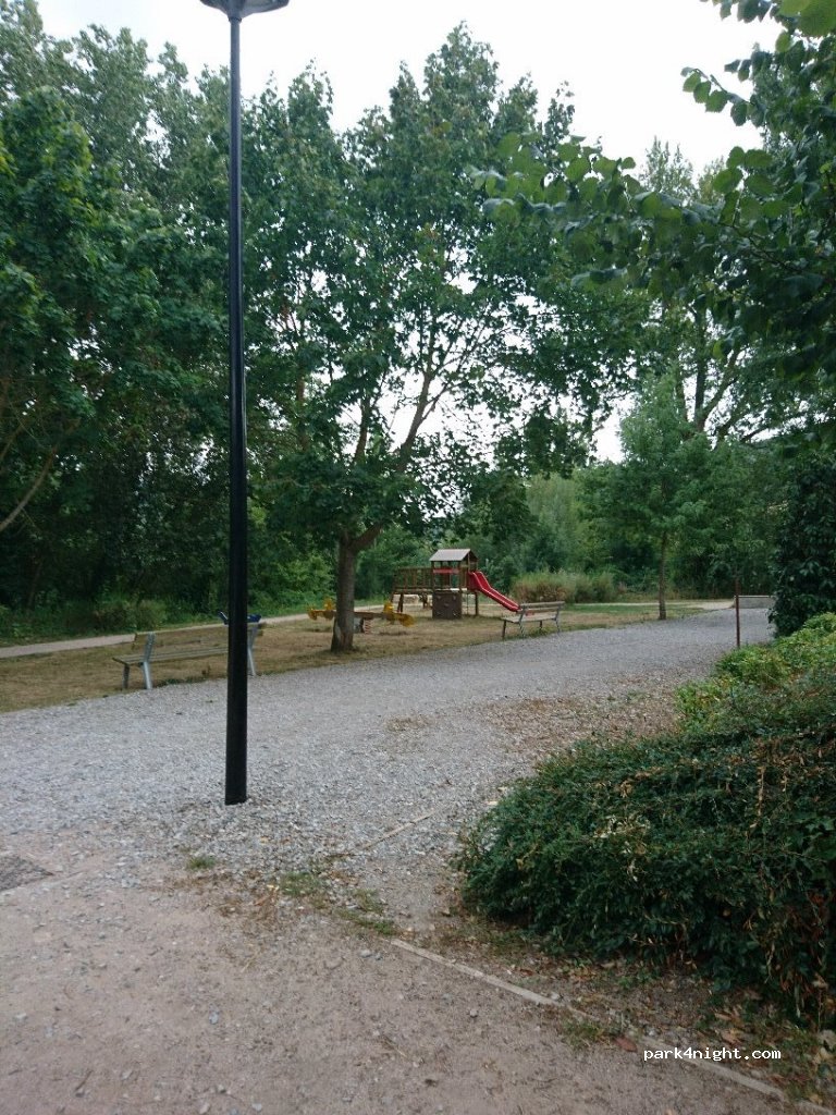 (12520) Aguessac - 44 Route des Gorges du Tarn — foto 2