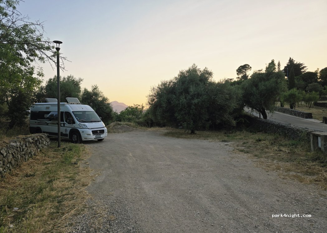 (08022) Dorgali - 303 Via la Marmora — foto