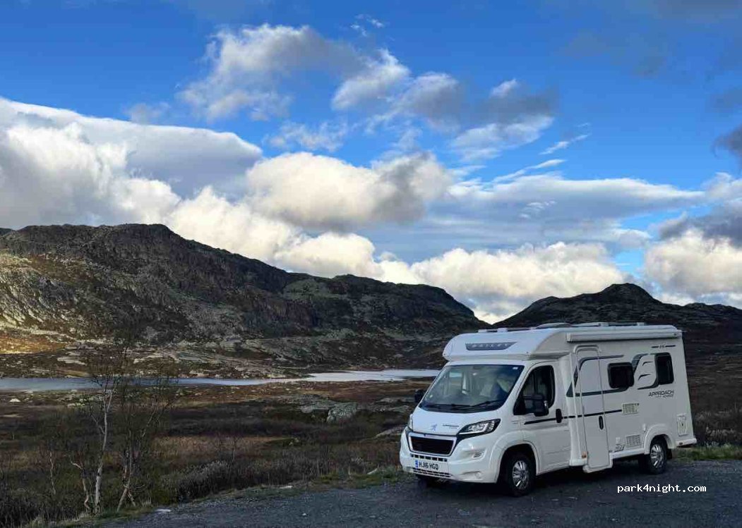 (3660) Gaustatoppen Turisthytte - — foto 2