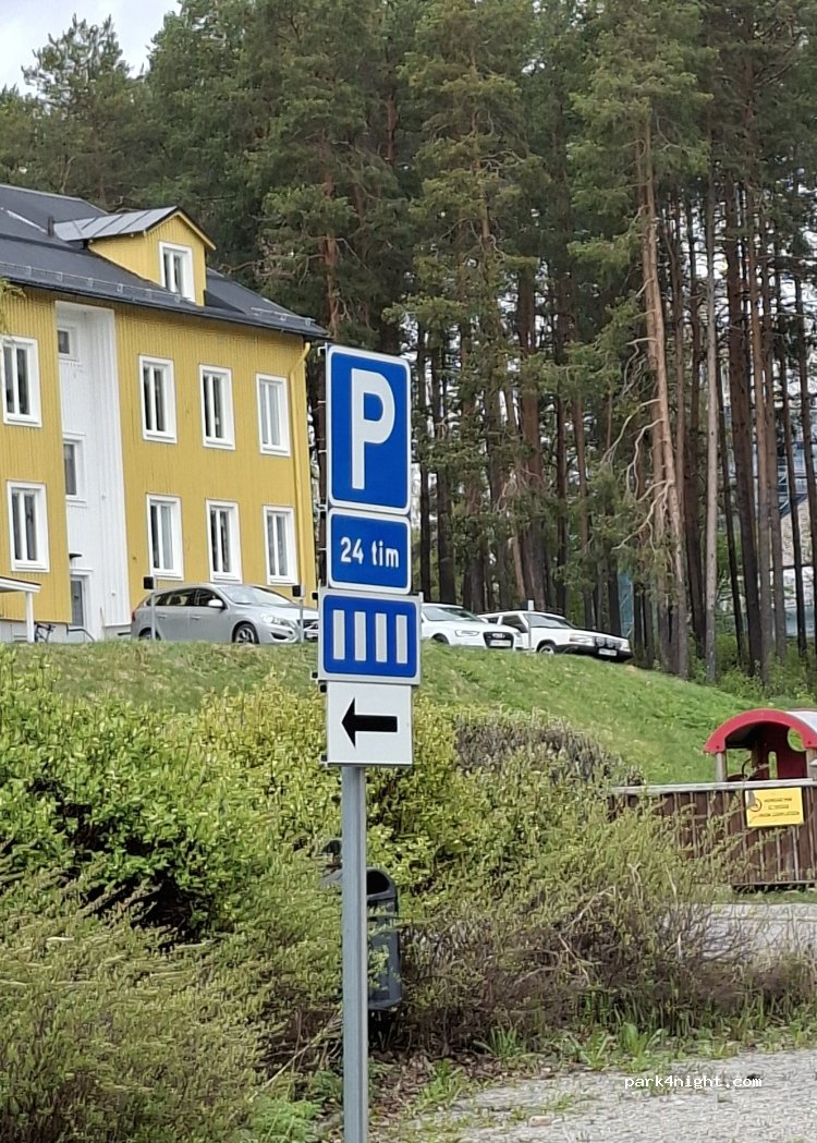 (921 31) Lycksele - 23 Hamngatan — foto