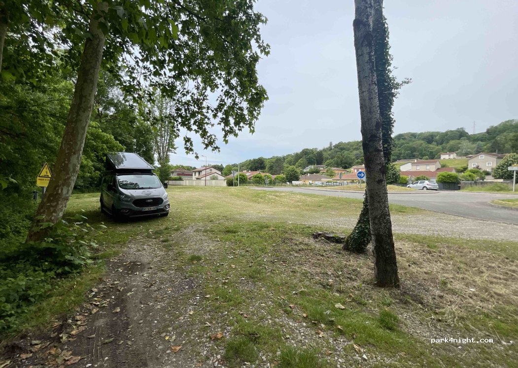 (01800) Villieu-Loyes-Mollon - 1 Lotissement Les Jardins De La Plaine — foto