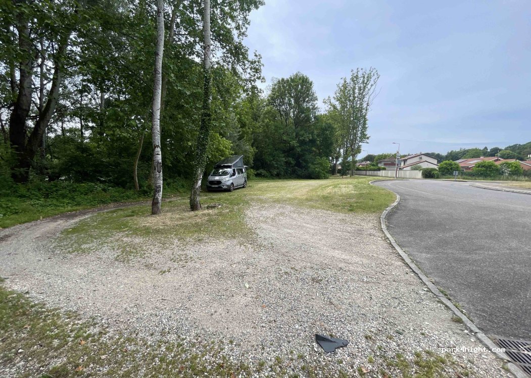 (01800) Villieu-Loyes-Mollon - 1 Lotissement Les Jardins De La Plaine — foto 2