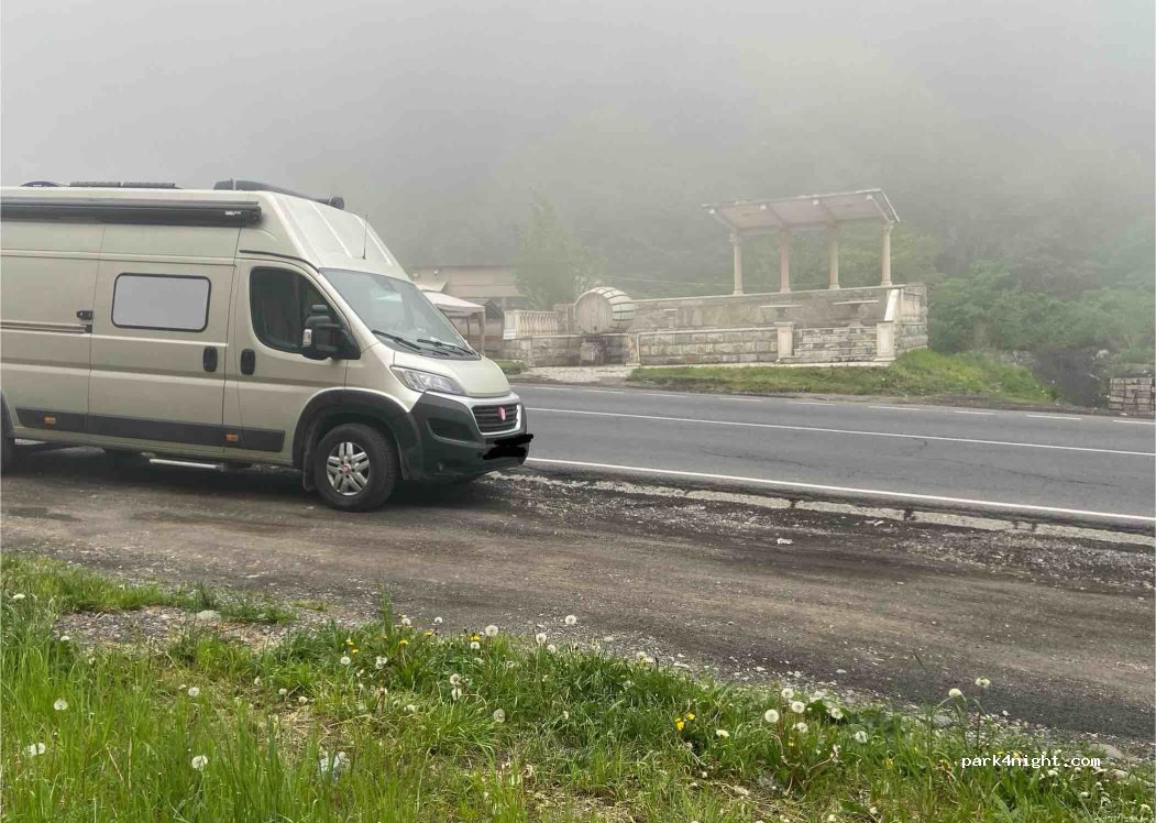() Dilijan - M4 — foto
