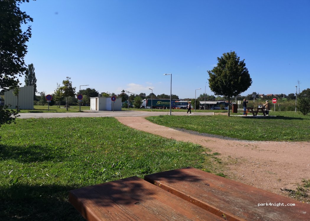 (71390) Sainte-Hélène - Route Centre Europe Atlantique — foto 2