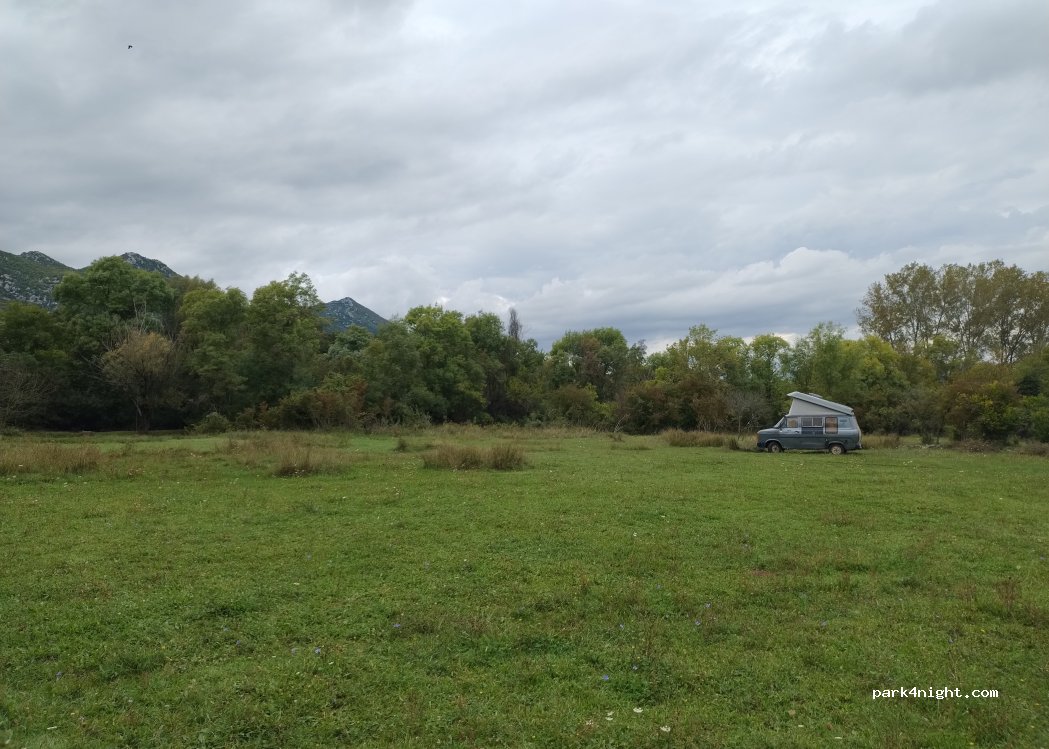 (88320) Klobuk - Unnamed Road — foto 5