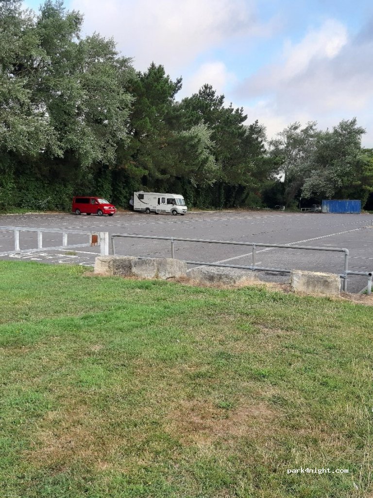 (BH16 5BH) Poole - Blandford Rd — foto 2